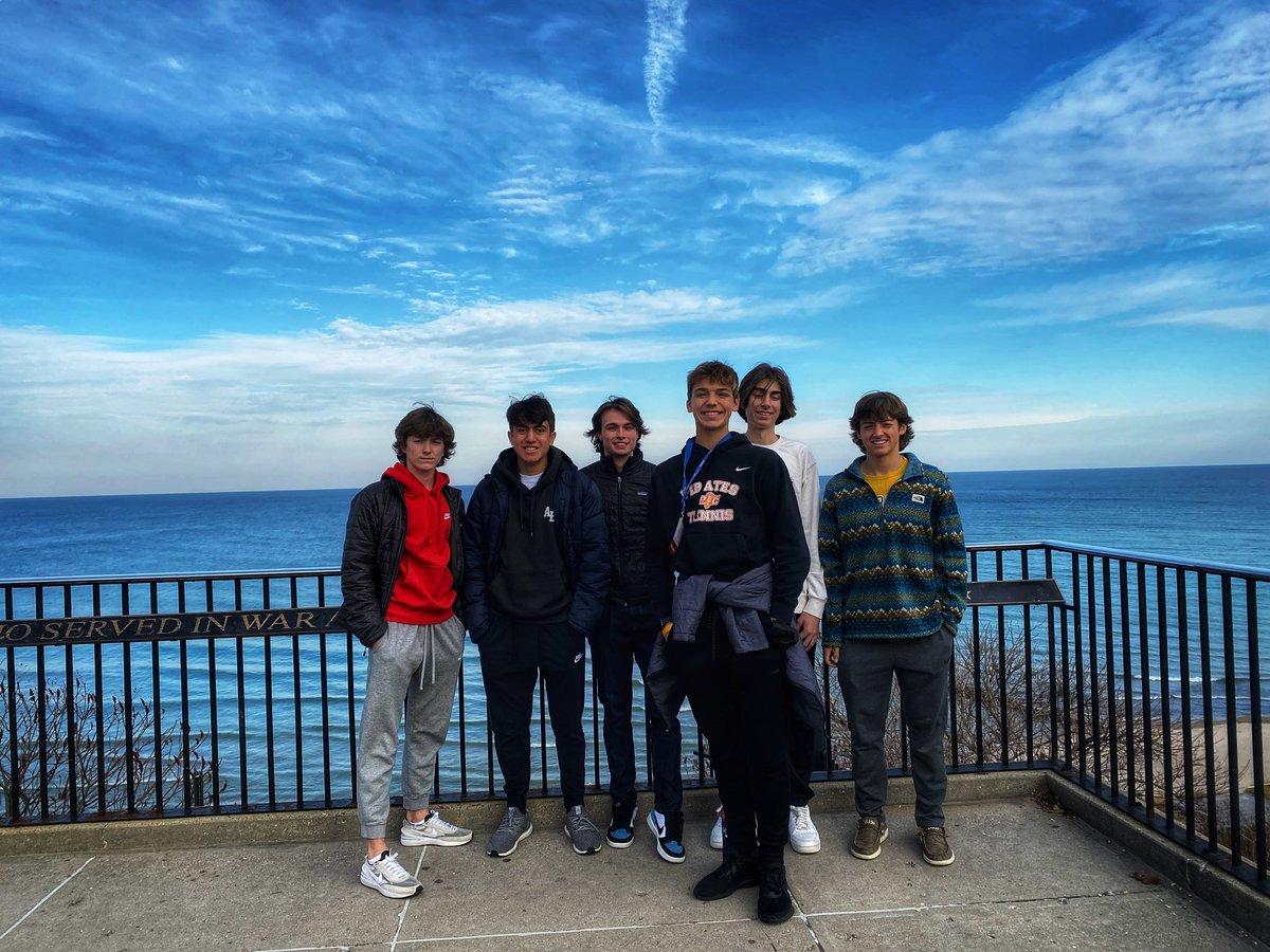 fblapc's tweet photo. Break time at the beach….Atwater Park, Lake Michigan. https://t.co/Ds76rgCKmy