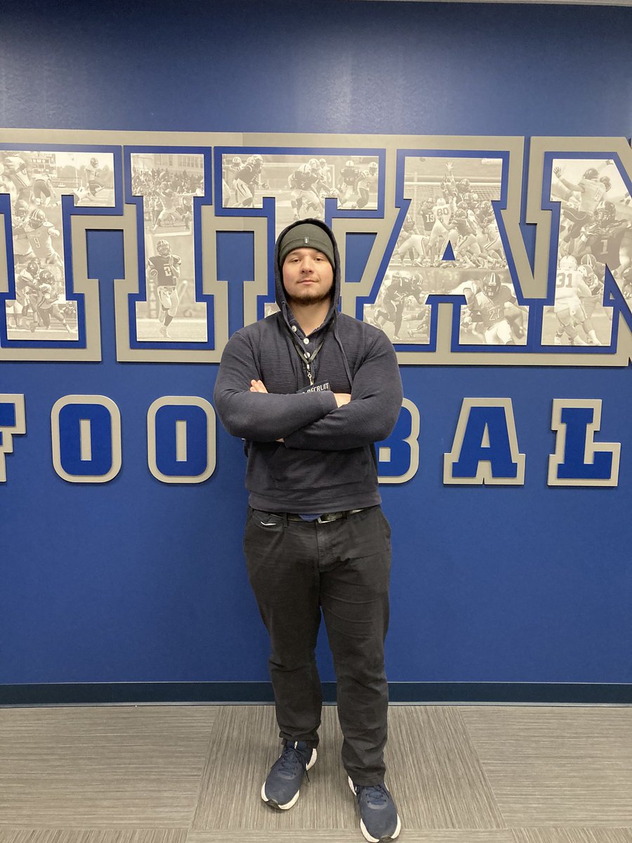 Had a great visit at <a href="/WCtitansFB/">Westminster Football</a> today! Thanks to Coach @CoachHaughWC for having me! Also was a great opportunity to get to know <a href="/CoachD_Delgado/">David Delgado</a> in person!