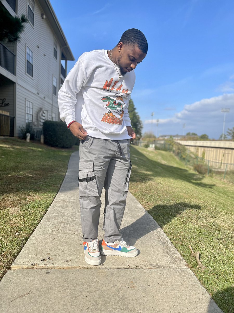 KreationsClo's tweet photo. 💚🧡Miami Hurricanes 🧡💚
.
.
.
Coming Soon 🤩 https://t.co/TLNym5Gn3Q
