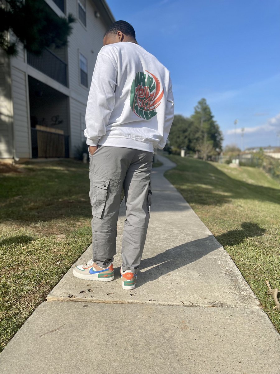 KreationsClo's tweet photo. 💚🧡Miami Hurricanes 🧡💚
.
.
.
Coming Soon 🤩 https://t.co/TLNym5Gn3Q
