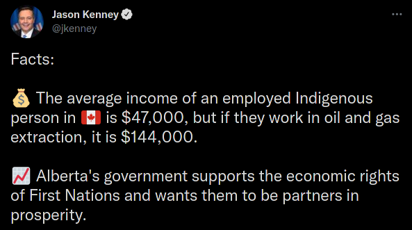ABWarRoom's tweet photo. Yes, the RCMP is brutally and illegally arresting civilians and journalists.

But isn't the oil and gas industry worth it? That's what @jkenney and @YourAlberta believe.

#ableg #cdnpoli #abpoli #Wetsuweten #RuleOfLaw https://t.co/1tAX2fcsUW