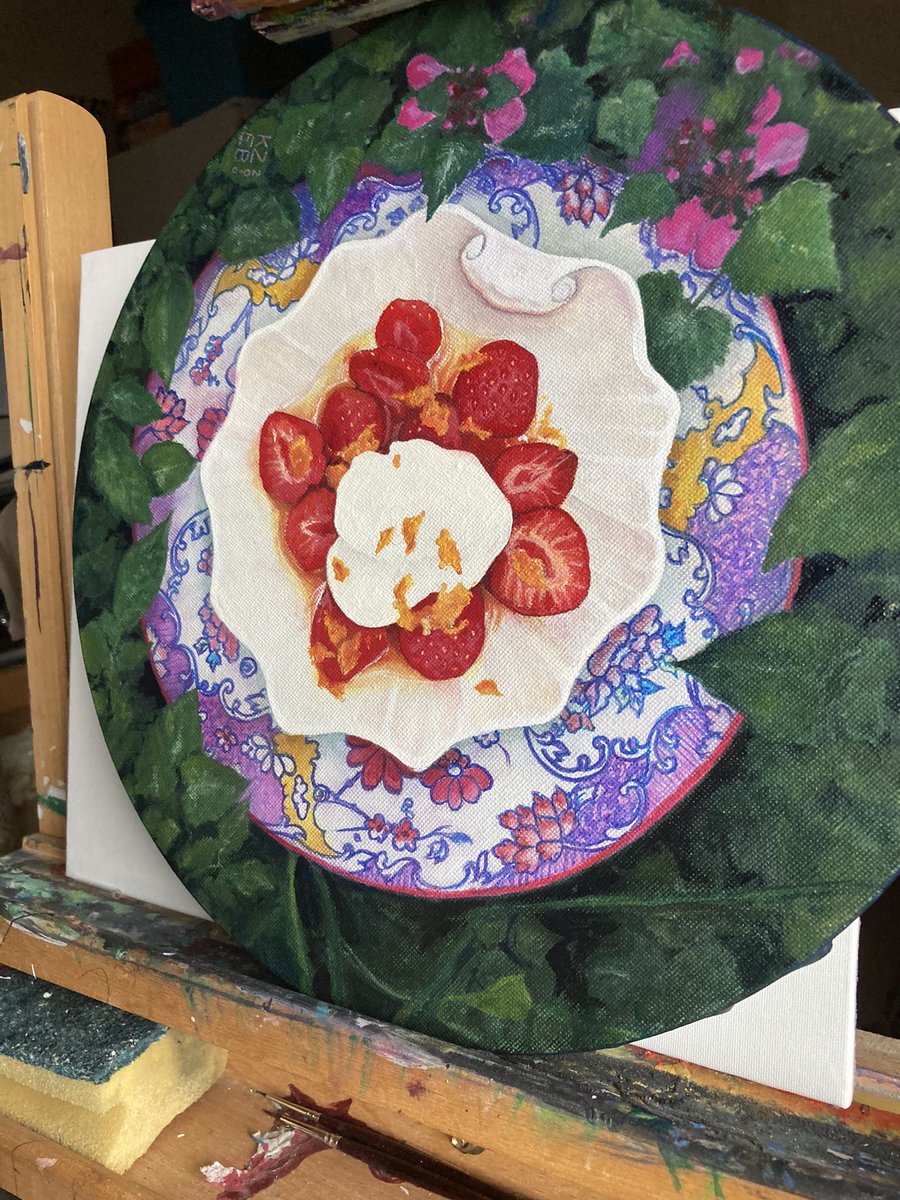 krizena's tweet image. Currently #reworking this circular canvas I started quite a few years back in #acrylic… overpainting in water mixable #oils. I think it is intensifying the colours and adding much needed depth. #wip #krizenakreations #strawberriesandcream #artistsontwitter
