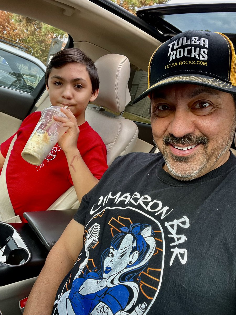 Atticus and I finishing our deliveries for <a href="/meals4tulsa/">MealsOnWheelsTulsa</a> 
We delivered pet food to #MOW clients. If you’d like to you can deliver next month. Check out their PAWS program. #volunteer #mealsonwheels #TulsaRocks