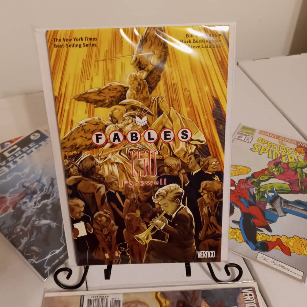 Superjerry13's tweet photo. I love it when I have a full run directly off the rack! #fables #bigbywolf #snowwhite #cinderella #billwillingham #vertigo #dc #dccomics #redridinghood #fabletown @BillWillingham @1JohnLivesay @flycojoe @aaronlopresti @comic_old @FrankiePaul64 https://t.co/YeyxrpjWkm