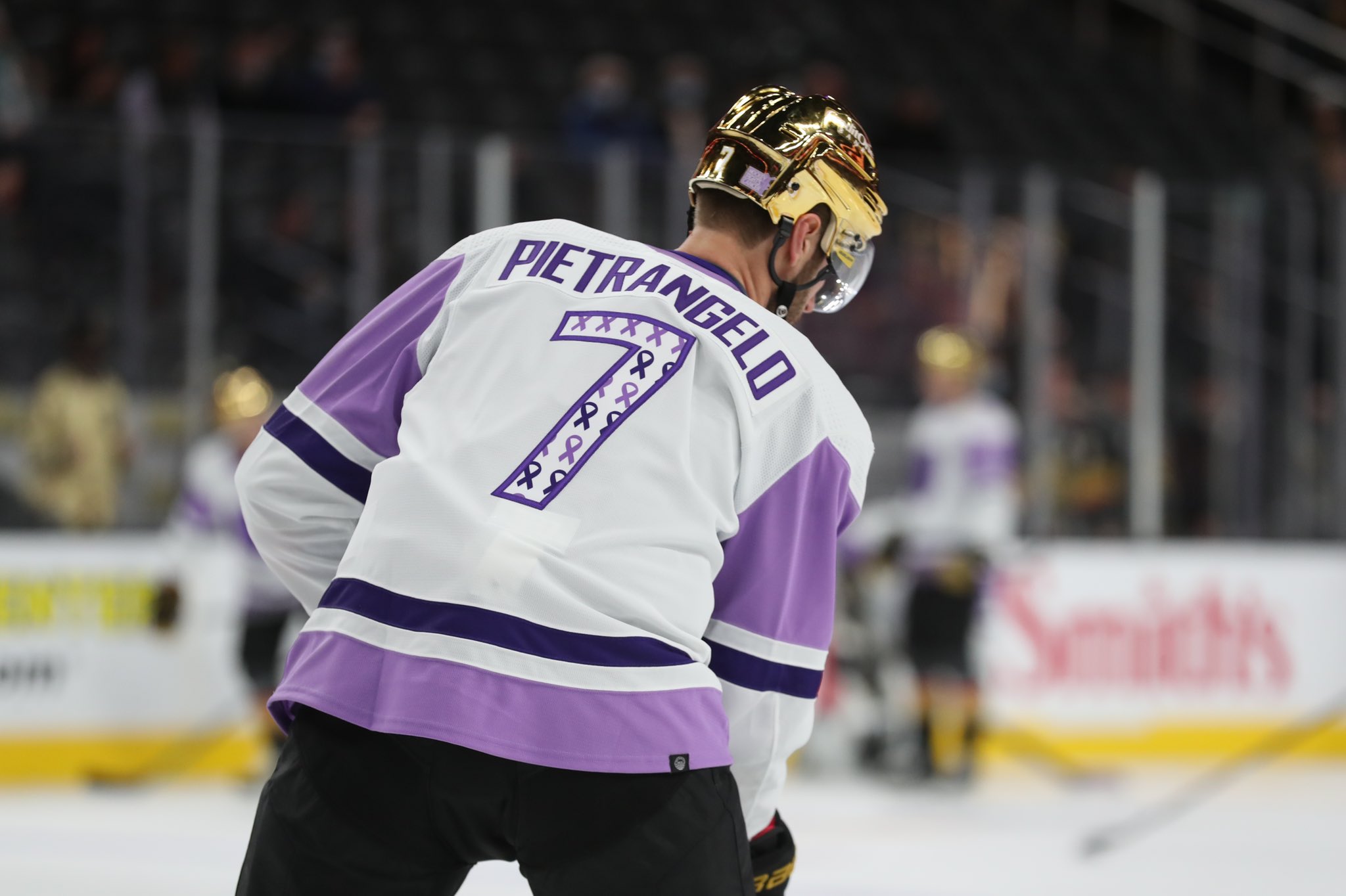 Kings switching to gold jersey for Legends Nights —