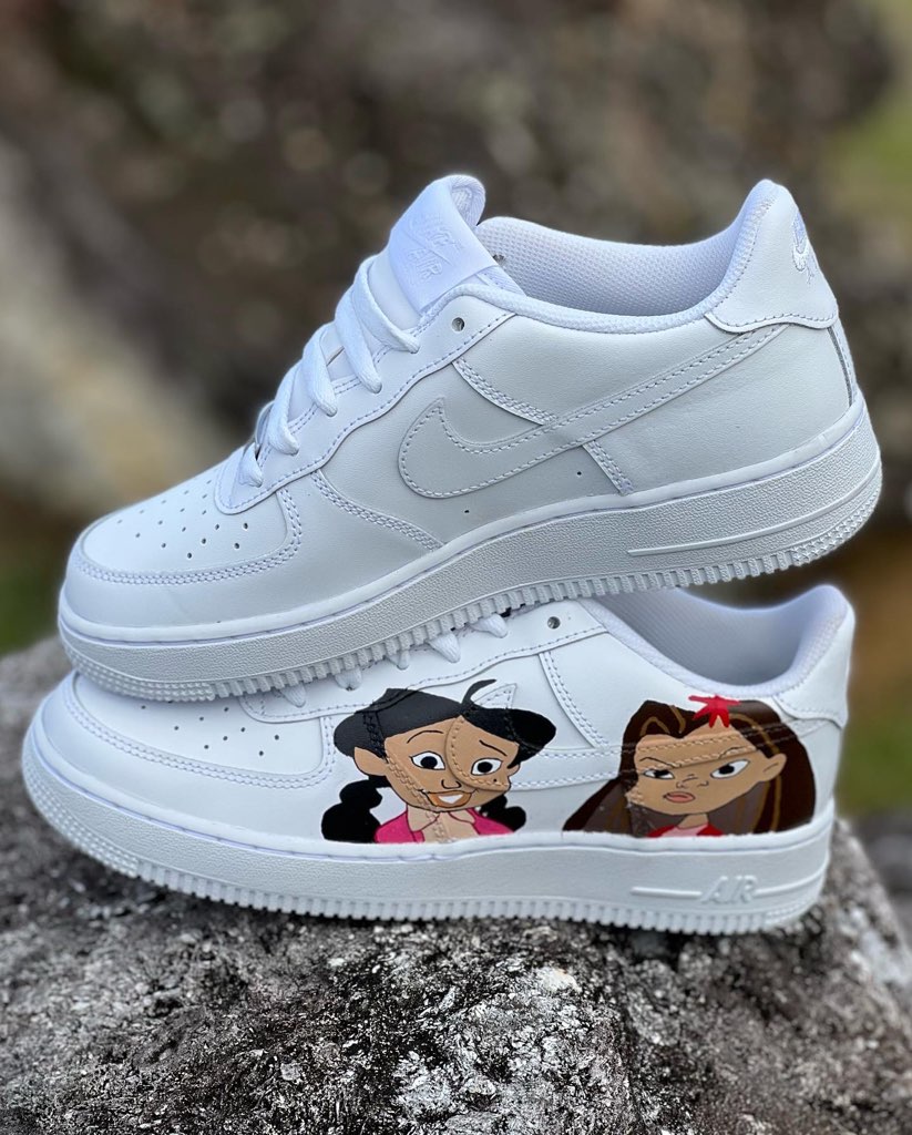 Marion42183251's tweet photo. Hi #sneaker lovers. Just dropped the Proud Family half custom design. Check out the Instagram and place your order. 
_m.customs_ 
#proudfamily #CartoonArt
#cartoons #sneakers #sneakerhead #customshoes #shoedesigns #nike #airforce1 #customairforces https://t.co/2MgkFyrDK7