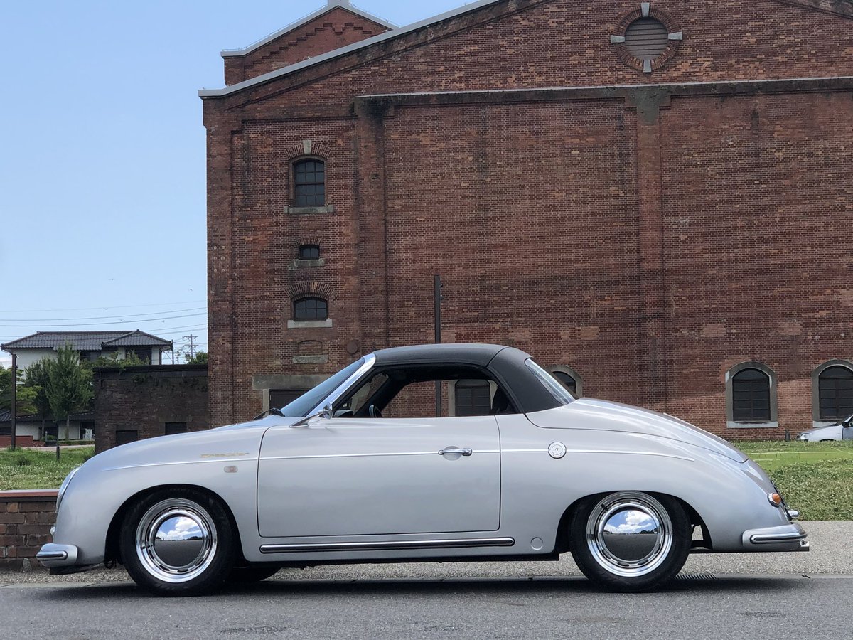 RuddeR_24's tweet photo. 660スピードスター

クラシカルなスタイリングは本物のポルシェ356から型取り。
イージードライブを可能にする軽自動車ベースに電動ハードトップを装備。
勿論ATの設定もございます。

ご予約受付中になります。

#660スピードスター #ポルシェ #ポルシェ356 #ポルシェ356スピードスター https://t.co/G1wNyGcqtx