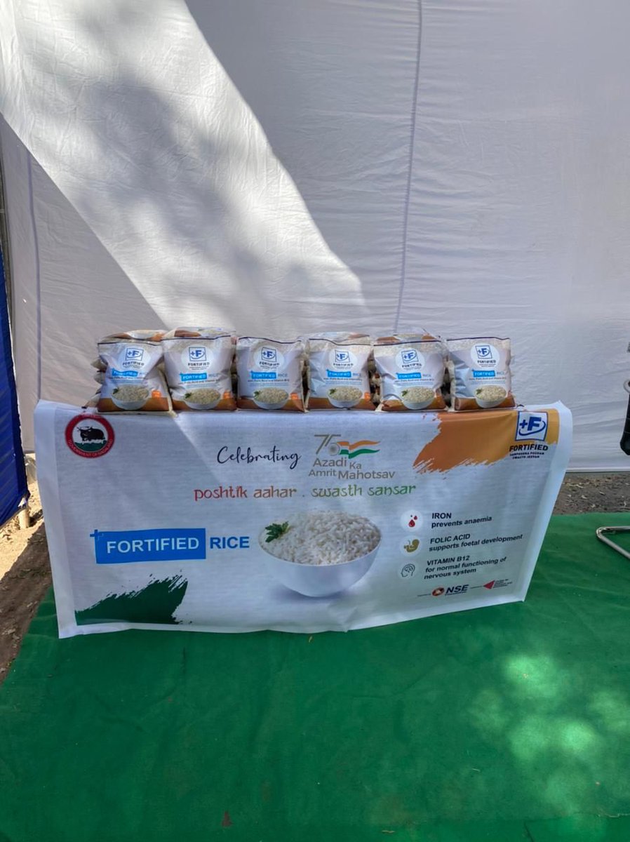 RoohiniSaran's tweet photo. For the #AzadiKaAmritMahotsav , governments of 5 states - Jharkhand, Karnataka, Manipur, Nagaland and Bihar celebrated by distributing and sampling of fortified rice along with sensitization of beneficiaries. #eatrighteatfortified Few glimpses here! https://t.co/OgU4P8hGM5