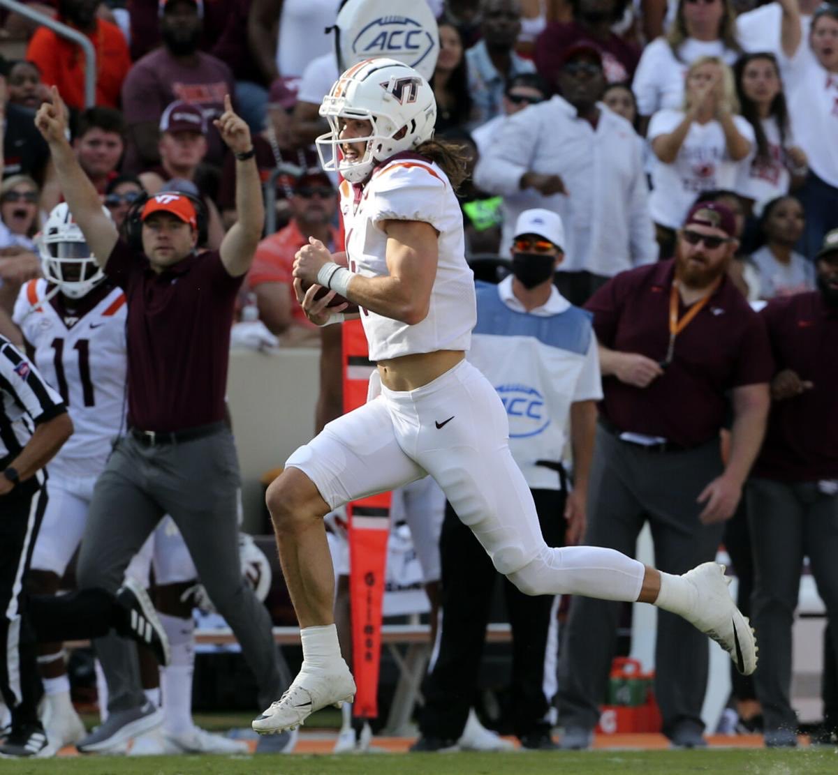 Jake_Lamb_VT's tweet photo. If we come back and win this game, I’m gonna cut the last 4 inches off all my yard work shirts. #Hokies #bellypower https://t.co/r59k8FIxjn