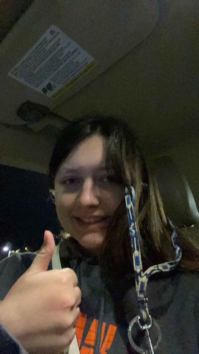 maddy_panics's tweet photo. i’m about to throw away all the buttons i have on my lanyard https://t.co/ghCYQ0lYej