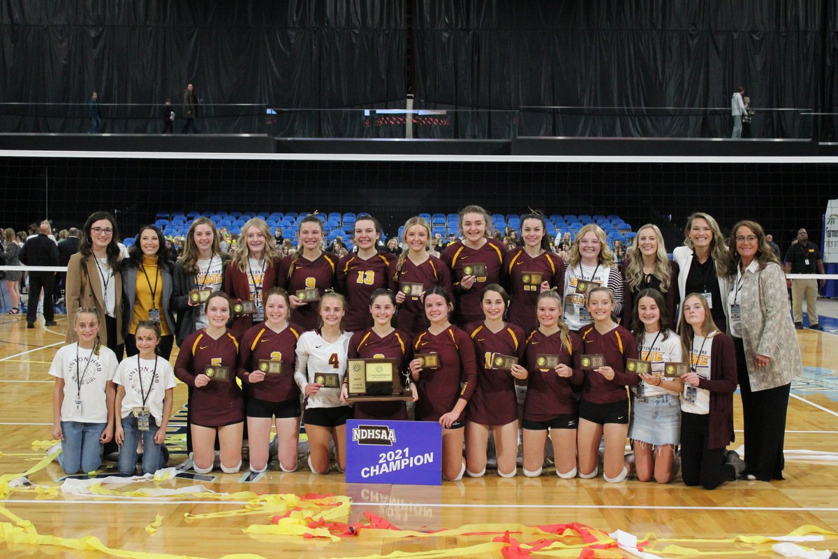 NDHSAA's tweet photo. 2021 NDHSAA Class B Volleyball State Champions: Linton/HMB Lions https://t.co/MYSYwx2Ez2 #NDHSAA #NDpreps https://t.co/hvSteaPefe