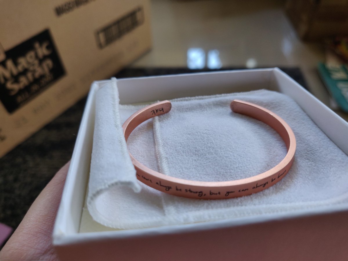 johndoiest's tweet photo. ✨ johnny and doyoung cheer up message bracelet (color: pink gold) with discoloration.

will send videos and more pics upon request — php 400 each https://t.co/OZ0wGNbE4K