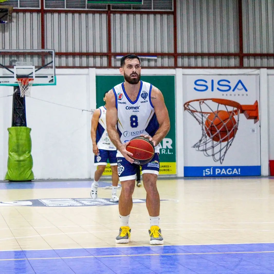 🔥🏀 GANAMOS 🏀🔥

Finaliza el encuentro en el Gimnasio Municipal Adolfo Pineda y empatamos la serie de #PlayOffsLMB 💪🏻

Santa Tecla 94 - 85 San Salvador

Qué gran partido de nuestros campeones 🔥

Nos vemos el lunes en San Salvador 😉