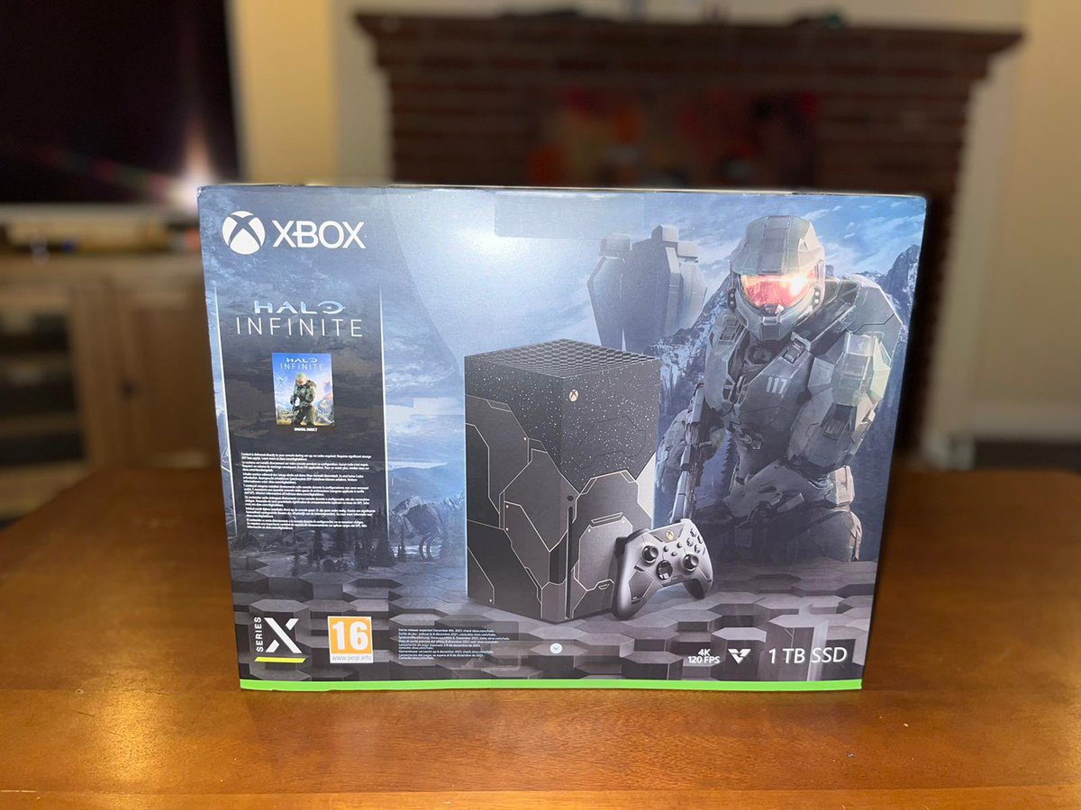 purplerayn6's tweet photo. I traveled 180 miles for this 

#xboxseriesx #HaloInfinite https://t.co/jfqqJ2bFMg