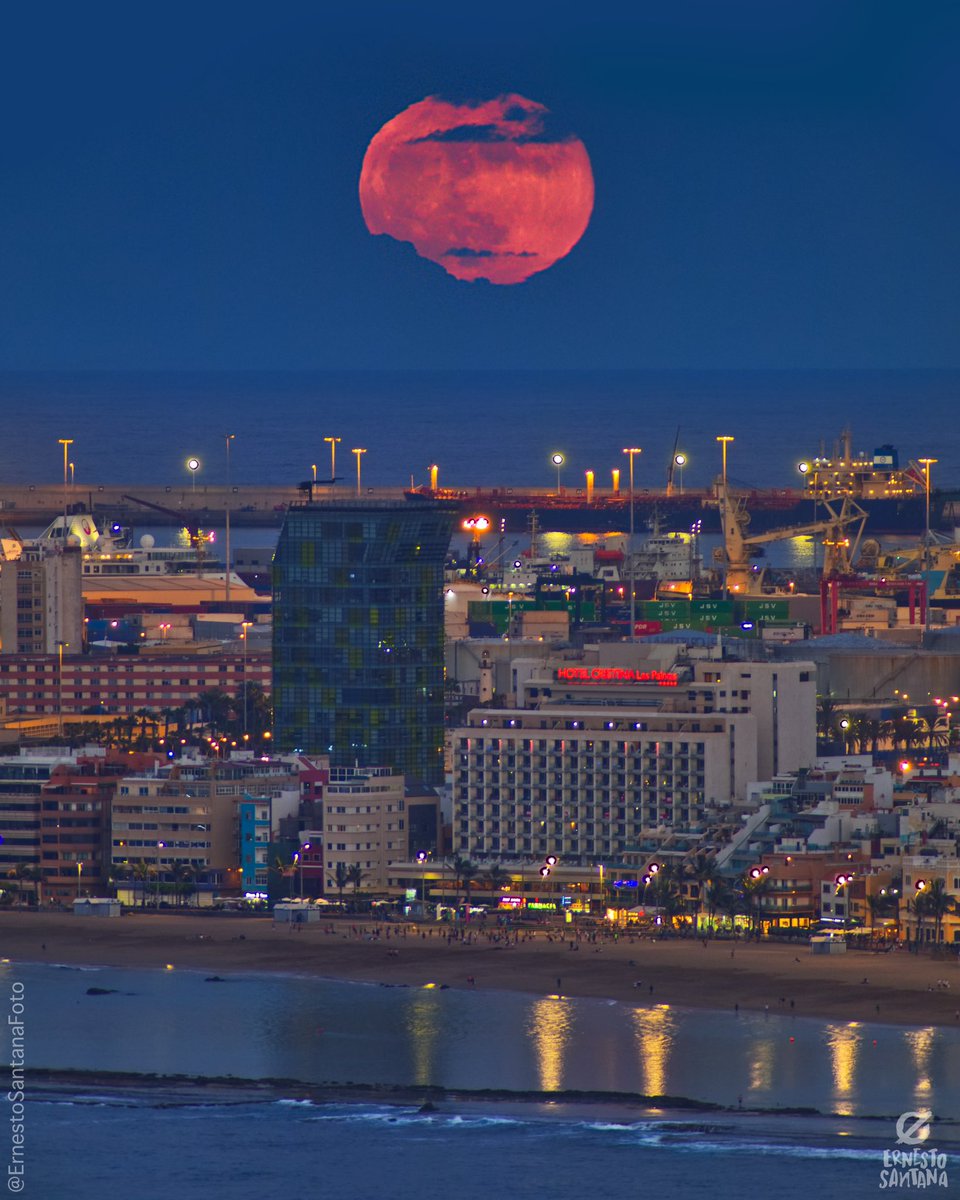 LA LUNA LLENA DE NOVIEMBRE HA SIDO… DIFERENTE.
