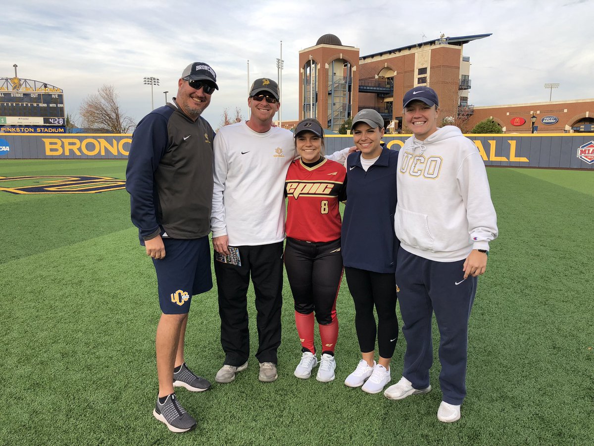 another awesome camp at UCO today! such a beautiful campus and great softball program! thank you @edmondcoach5 and Coach White for having me! <a href="/UCOSoftball/">UCOSoftball</a> <a href="/EPSYD35/">Epic Premier Sydney</a>