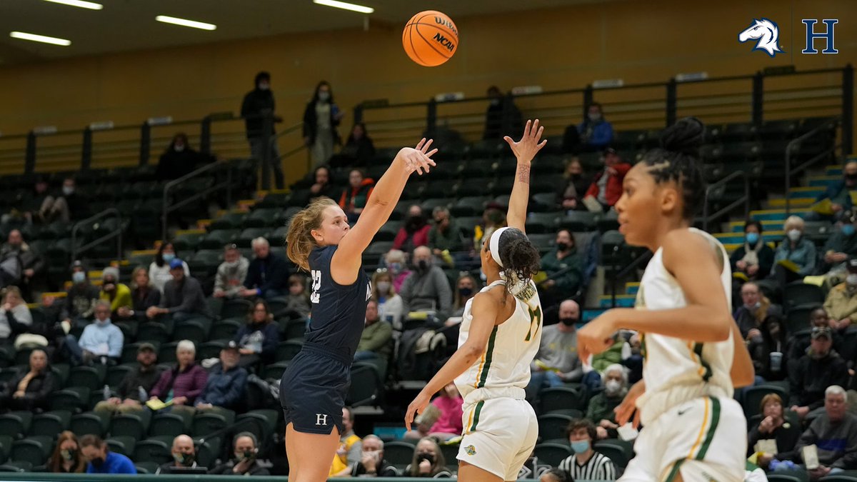 HCChargers's tweet photo. Four players scored in double figures as @ChargersWBB  led almost wire-to-wire for its first win of the season over Alaska Fairbanks on Saturday! #ChargeOn 
Recap: https://t.co/uMVXk87jG6 https://t.co/QPPubP1voB