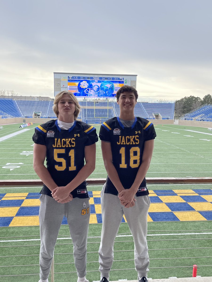 Thank you <a href="/Coach_Spencer11/">Spencer Erickson</a> <a href="/CoachRyanOlson/">Ryan Olson</a> and <a href="/GoJacksFB/">SDSU Football</a> for a great visit and gameday experience! <a href="/Coach_Eck/">Jason Eck</a>