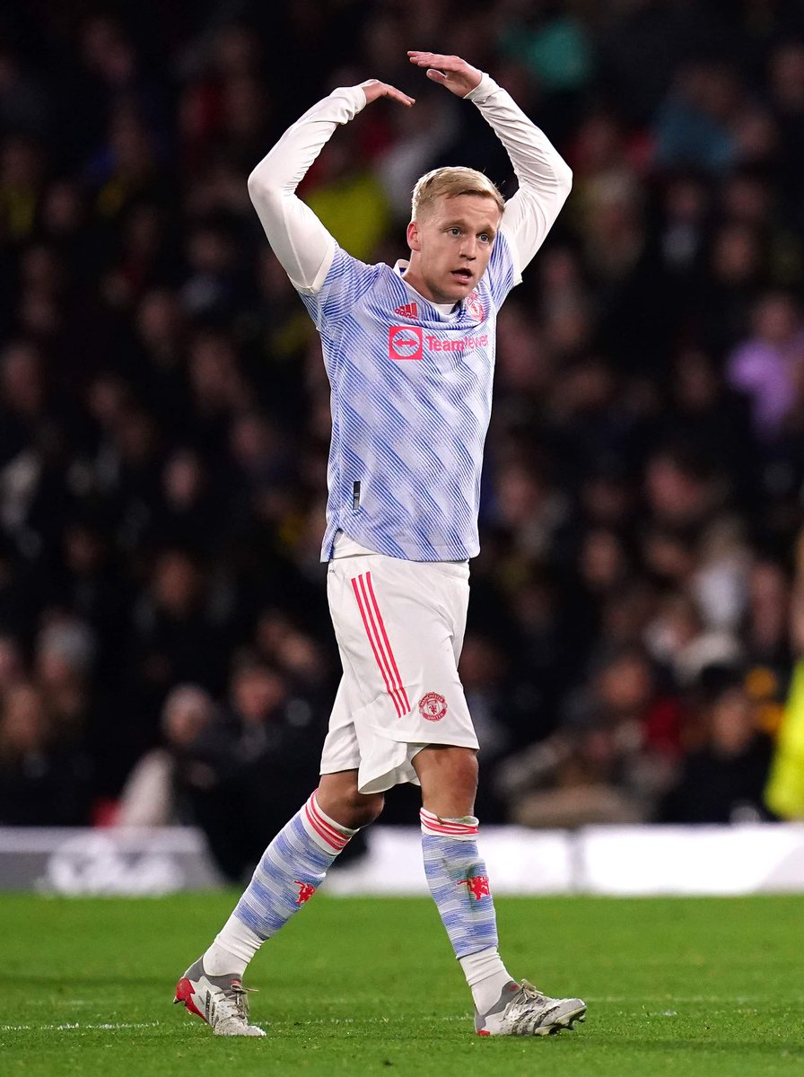 Donny van de Beek scored the final goal of the Ole Gunnar Solskjær era as Manchester United manager 👀

Some things are just meant to be… 🤷🏻‍♂️