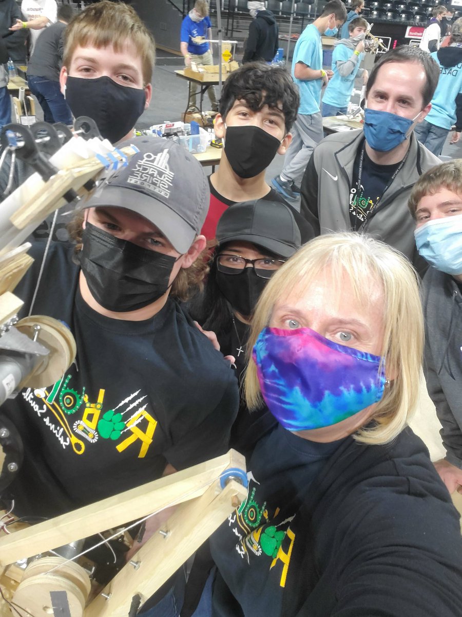 SHS robotics team earned 3rd place at the Kansas BEST hub for robotics performance!! So proud of our team!!