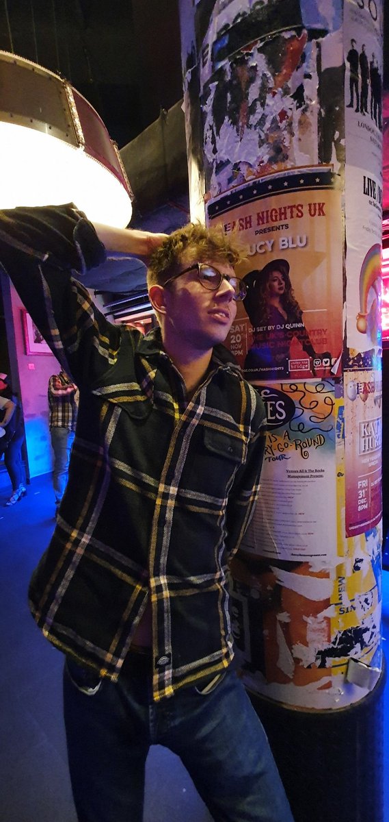 aroomwithastu's tweet photo. @lucybluofficial has got some competition @JamesFrench95 @NashNightsUK https://t.co/gl5661fFYx