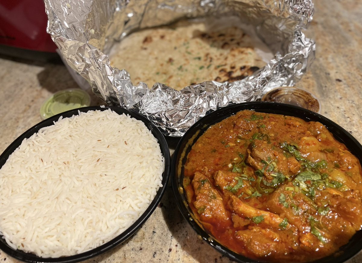 NoVARestaurants's tweet photo. Best Vindaloo hands down is at Saffron Fine Indian Cuisine in Falls Church City, VA.  Could eat here every night for a year at least. Fresh garlic naan rocks! #IndianComfortFood https://t.co/tQiuUZhUiy