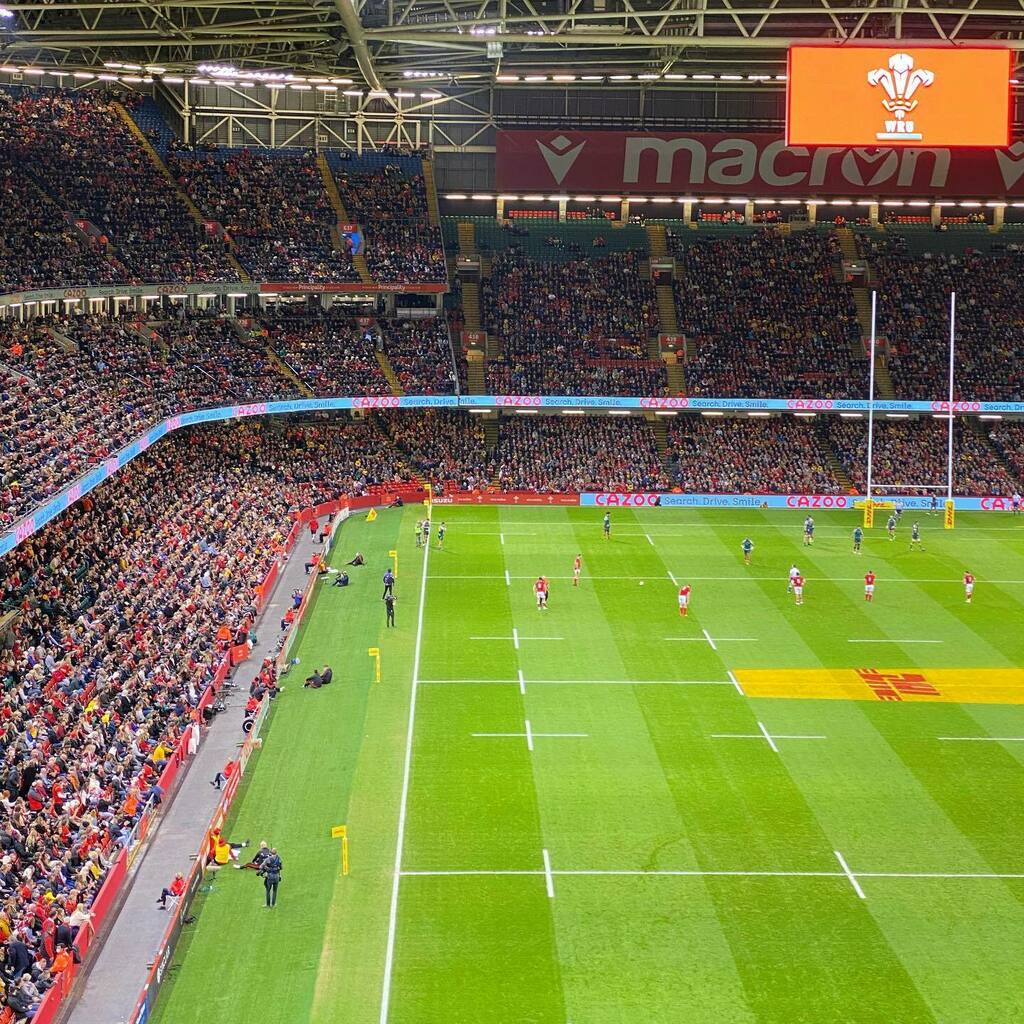 eosgreg's tweet photo. Autumn Internationals time!

#autumninternationals #walesrugby #welshrugby #wales #walesvsaustralia #cardiff #rugby #familytime https://t.co/bWuI1t9CEo