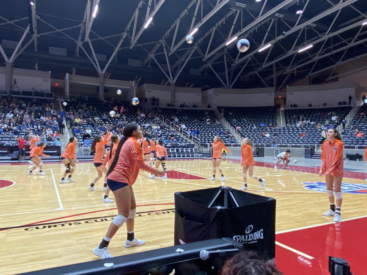 KyleShroyer12's tweet photo. Game start time is 5:50… @BrandeisVB08 is warming up!! Let’s GOOOOOOOOO!!! 💙🏐🧡#onemore #GOWINSTATE #notdone #BIGgoals #112021 #RepTheB @NISDBrandeis @NISD @BroncosBrandeis @geriberger08 https://t.co/AQbjqhh16Y