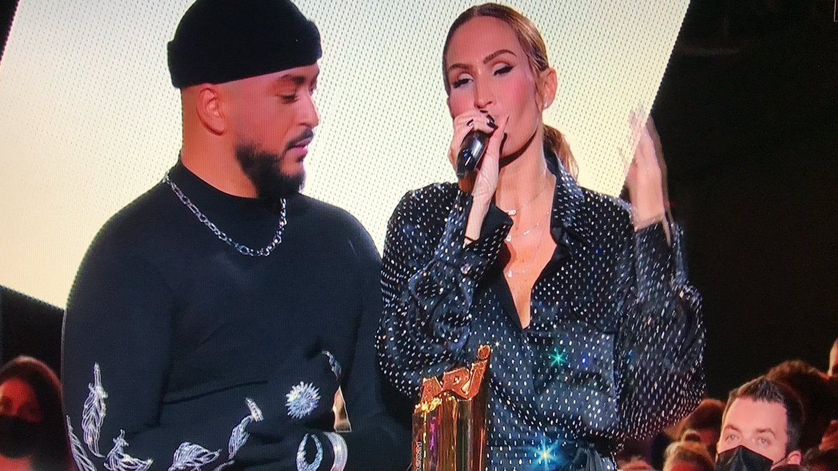 yogour29's tweet photo. Et de deux 🏆
#delor
#clipdelannée
@Slimaneoff
@VITAA
#NMA https://t.co/H1uOmR87fx