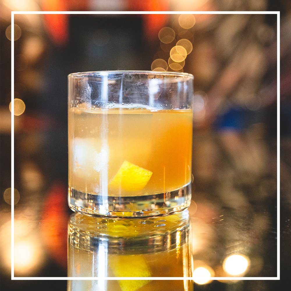Tonight’s forecast? 99% of cocktails. ✨ We'll see you at our dinner service at from 4-10 pm.
Reservations: at 58degrees.com

#58degrees #sacramento #916 #farm2Fork