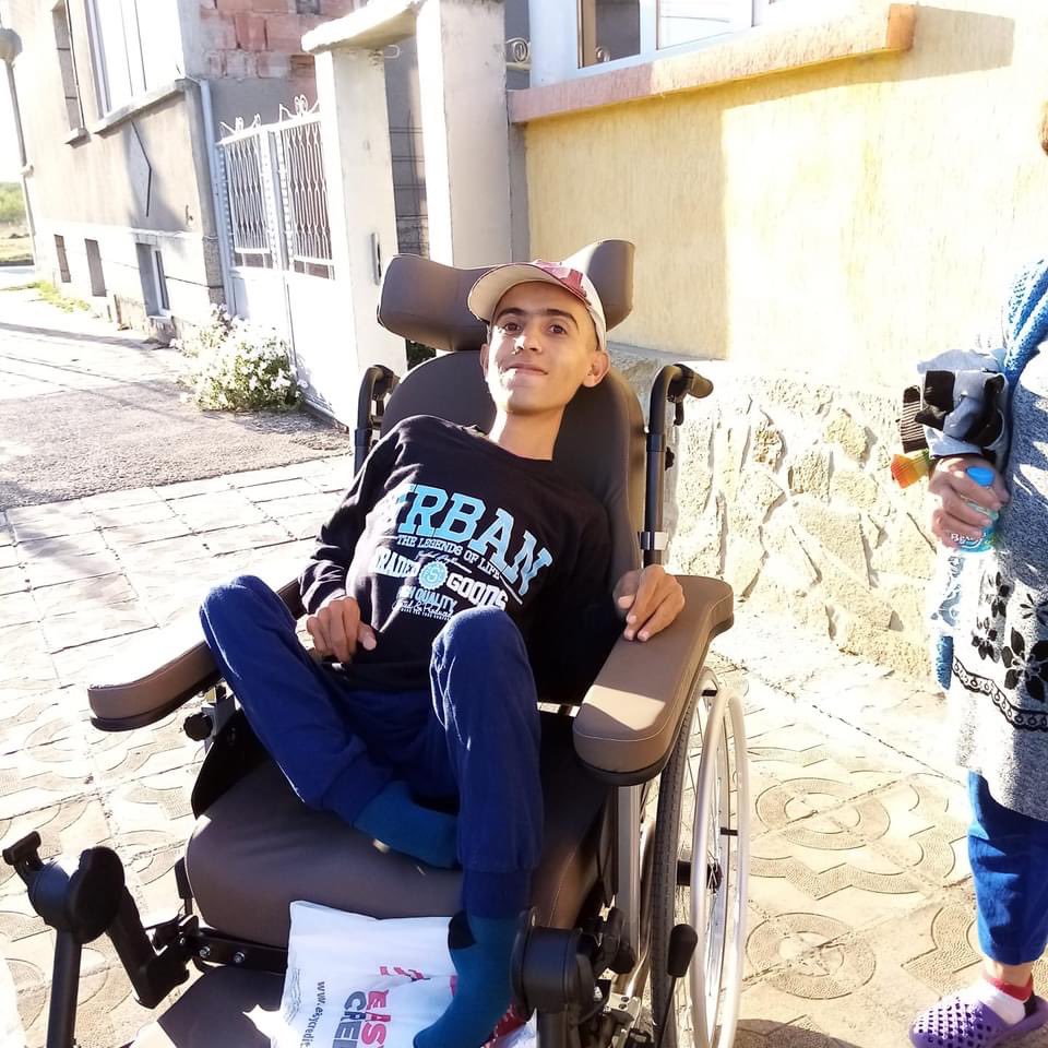 CHARITY20002's tweet image. This is the first child we want to help, he has a rare and serious illness, he urgently needs surgery and repair of his house in order to have a place to live a good life.  Thank you!  if you want to help write to us.#charity #charityauction #CHARITY #BeABloodDonor #Crypto #help