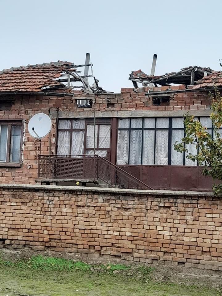 CHARITY20002's tweet image. This is the first child we want to help, he has a rare and serious illness, he urgently needs surgery and repair of his house in order to have a place to live a good life.  Thank you!  if you want to help write to us.#charity #charityauction #CHARITY #BeABloodDonor #Crypto #help