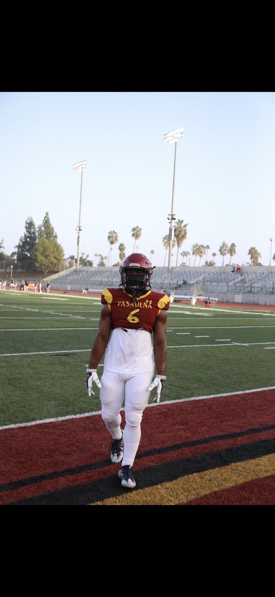 miles32rb's tweet photo. SOPHOMORE JUCO HIGHLIGHT CHECK ME OUT 👇🏿👇🏿
https://t.co/NcOK2XtaR1 @JuCoFootballACE @JUCOFFrenzy @210PrepSports @PCCAthletics @RobertTuckerPCC https://t.co/7z5vo4OGmZ