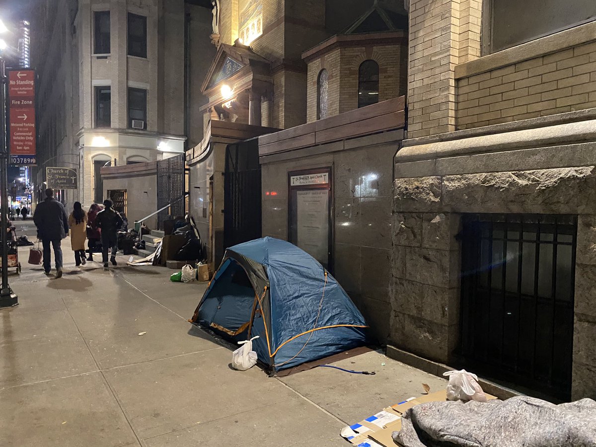 NICKBKNYUSA's tweet photo. In the greatest wealthiest City in the world there is a lot of empty talk about “equity”, yet every night a record high of over 100,000 of our residents sleep outside on the streets. Pleased to participate in another #MidnightRun with @HCBOC. #HelpTheHomeless #NYC https://t.co/WsUrZmmrZP