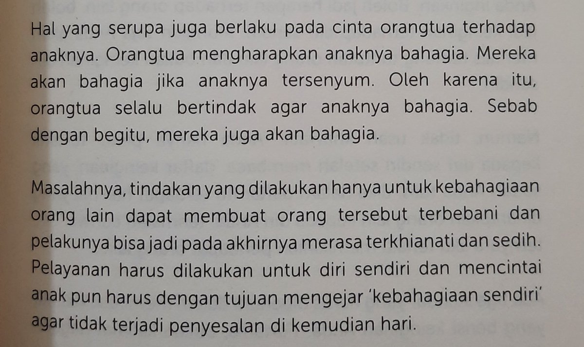 ganiariy's tweet photo. @Askrlfess Mencintai seseorang seharusnya bertujuan untuk membuat kita bahagia, bukan untuk membahagiakan orang yang kita cintai. Karena jika begitu kita akan kelelahan dan pada akhirnya menjadi penuh perhitungan. Semangat mbaknya, semoga dipertemukan dgn orang yg tepat. #howtorespectmyself https://t.co/sguLqChFmD