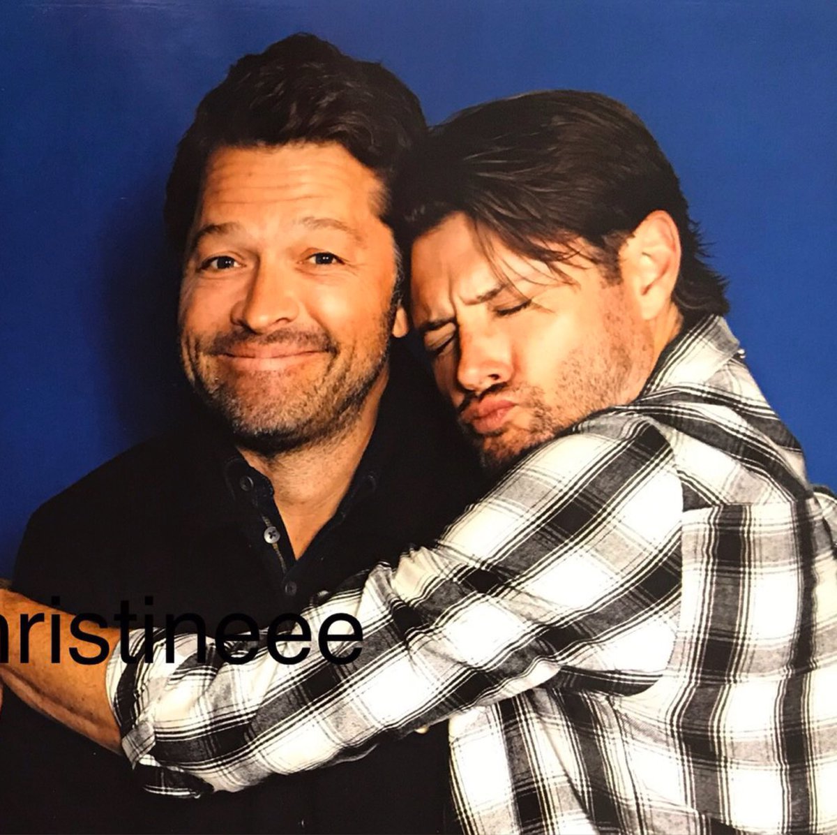 dw_ackles tweet picture