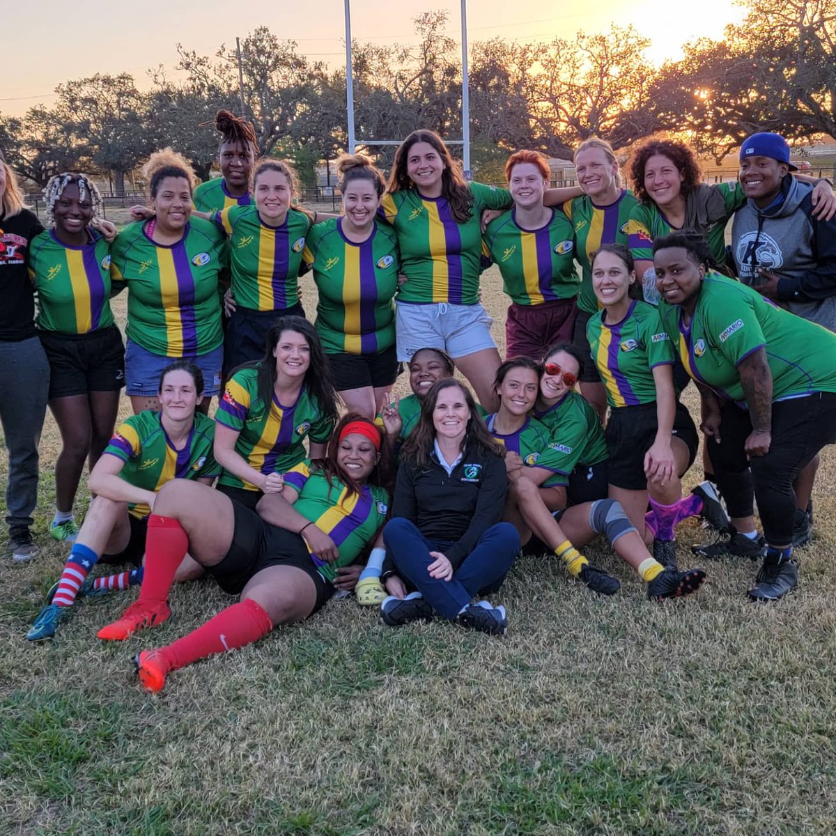 marykmulcaheymd's tweet photo. Saturdays are for #rugby! Couldn't have asked for a better day to cover the New Orleans #Halfmoons as they took on Memphis! 

#orthotwitter #teamphysician @TheFORUM15 @AOSSM_SportsMed @TulaneOrtho https://t.co/29TPswutKr