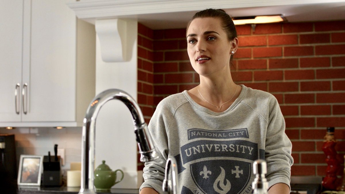 SuperGirlTheCW's tweet photo. They definitely dance around the kitchen in the refrigerator light. When Kara gets caught looking for a midnight snack. https://t.co/Fdl50rpoWv