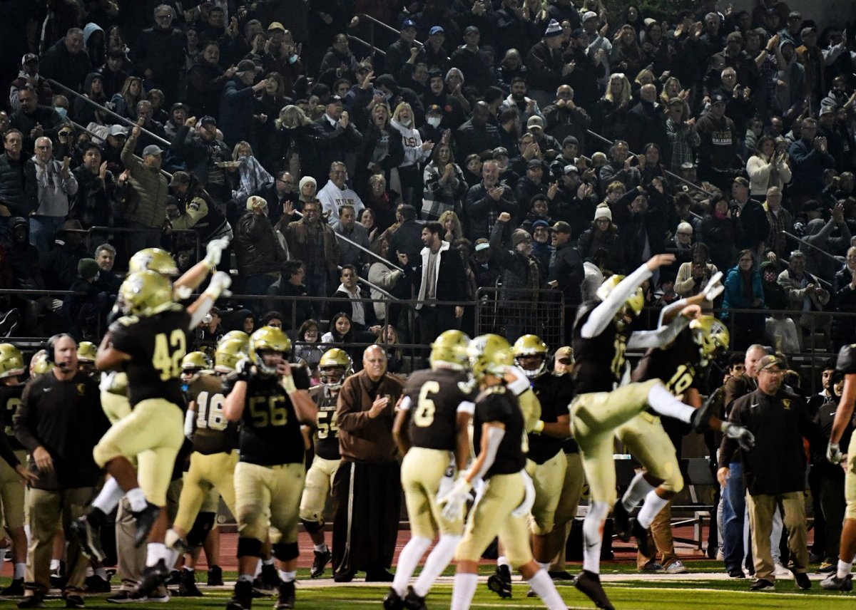 🚨CIF-SS Championship🏆 

Long Beach Poly vs St. Francis  
Saturday 7 PM at Jim Bonds Stadium 
#GoKnights🏈 #TeamFIRST⚔️ #BondsSTRONG💪