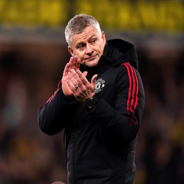 SurpriseShirts's tweet photo. Ole Gunnar Solskjaer has been sacked by Manchester United #MUFC #ManUnited 😬

Let's giveaway a https://t.co/4LKMjpRTlz Mystery Football Shirt! 📦👕

👇 How to enter:
♻️ Retweet
✅ Follow us!

That's it! ⚽️ Good luck https://t.co/MLYFm09lQx