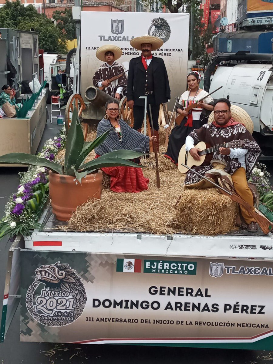 Diadiatlaxcala's tweet photo. PARTICIPÓ TLAXCALA EN DESFILE DEL CXI ANIVERSARIO DEL INICIO DE LA REVOLUCIÓN MEXICANA https://t.co/QU0DxINlUI