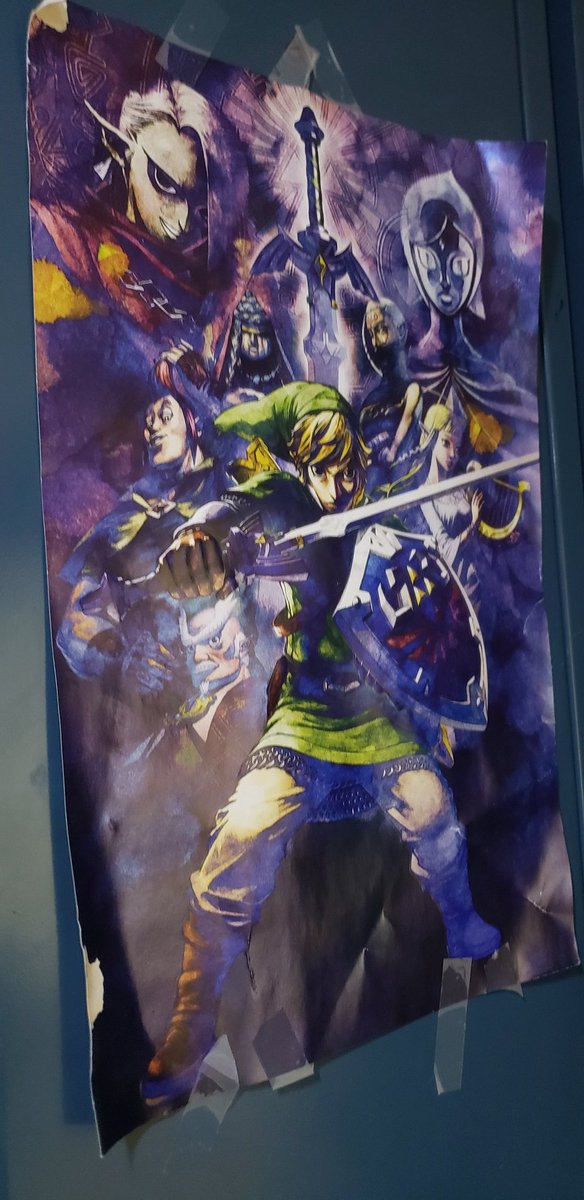 pigjedi's tweet photo. My #geekling points out on the Skyway poster..."Wrong shield Dad, that is the shield from BOTW". Proud #geekman moment.
#zelda #Nintendo #nintendokid https://t.co/NAQCGw2kQG