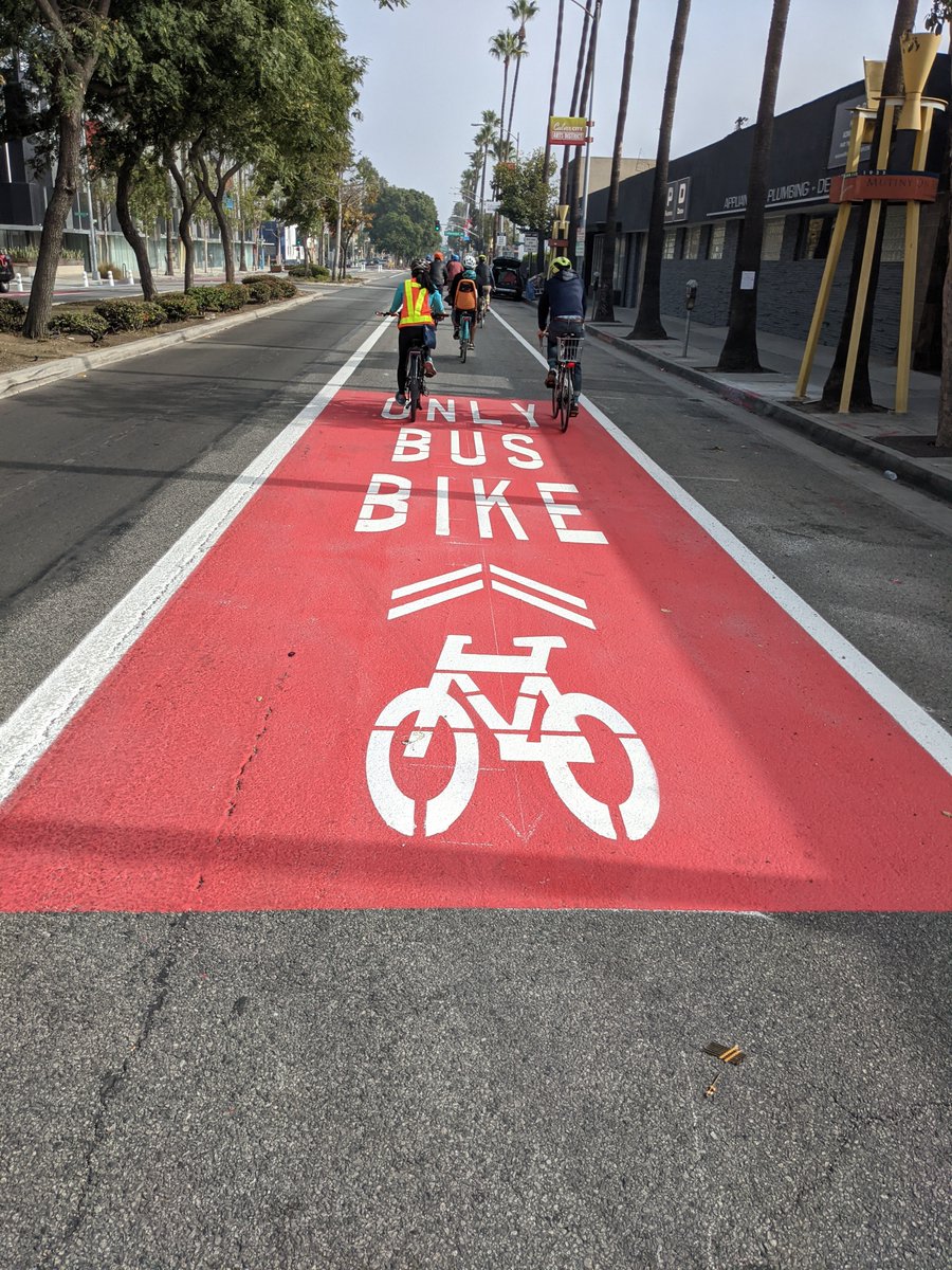 Juan_Matute's tweet photo. Additional photos including aforementioned #FreshElmo. The project aims to be transformative and demonstrative for other jurisdictions. I appreciated that Mayor @AlexFischCC took a moment to recognize the equity benefits of bus-only lanes https://t.co/PnneraODG3