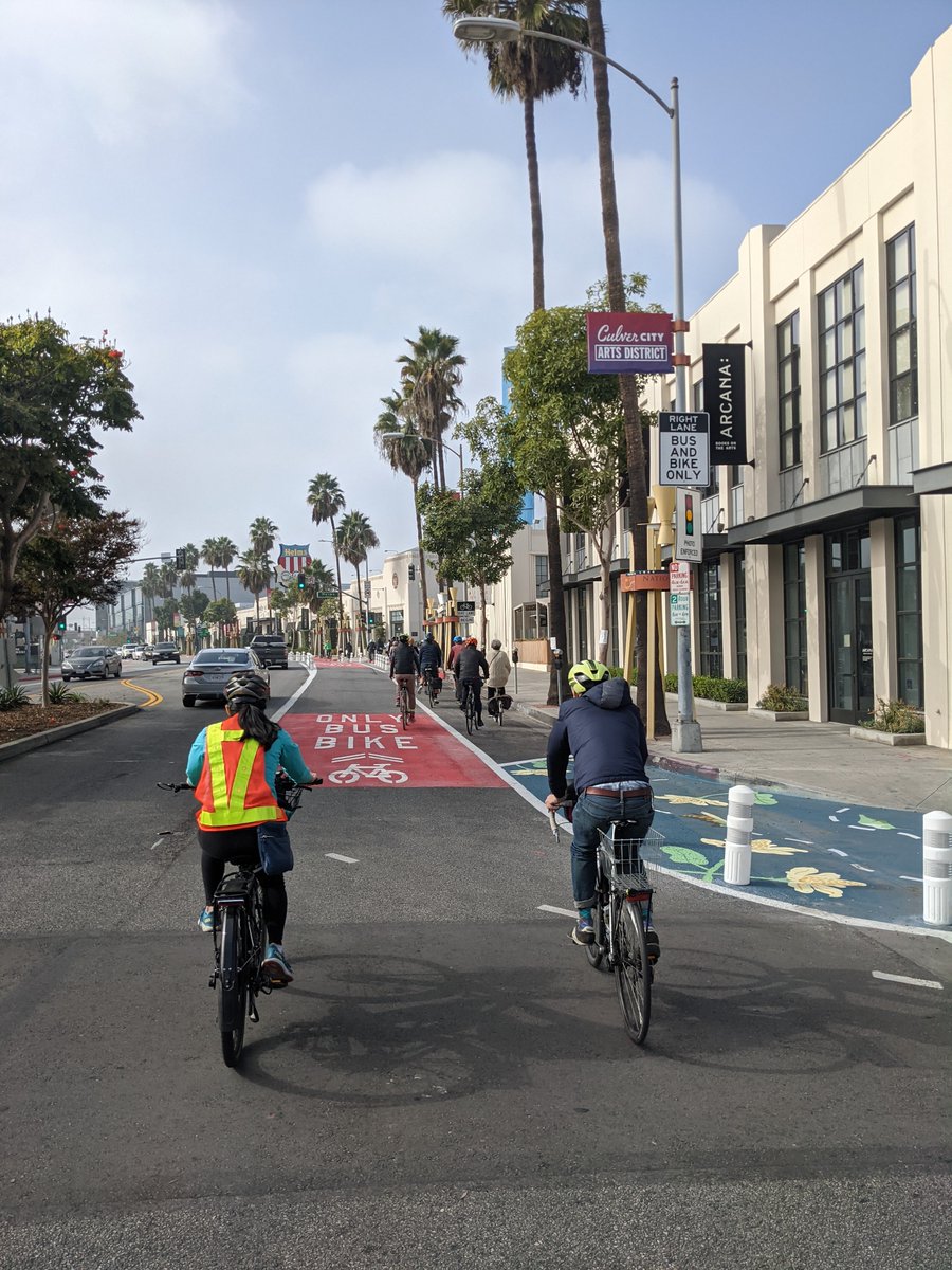 Juan_Matute's tweet photo. Additional photos including aforementioned #FreshElmo. The project aims to be transformative and demonstrative for other jurisdictions. I appreciated that Mayor @AlexFischCC took a moment to recognize the equity benefits of bus-only lanes https://t.co/PnneraODG3