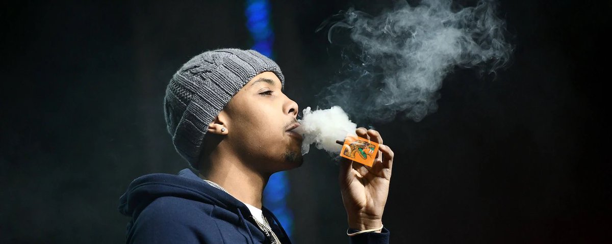 TLovepablo's tweet photo. It’s still this tho ..y’all be safe https://t.co/RXPZxj7yPa