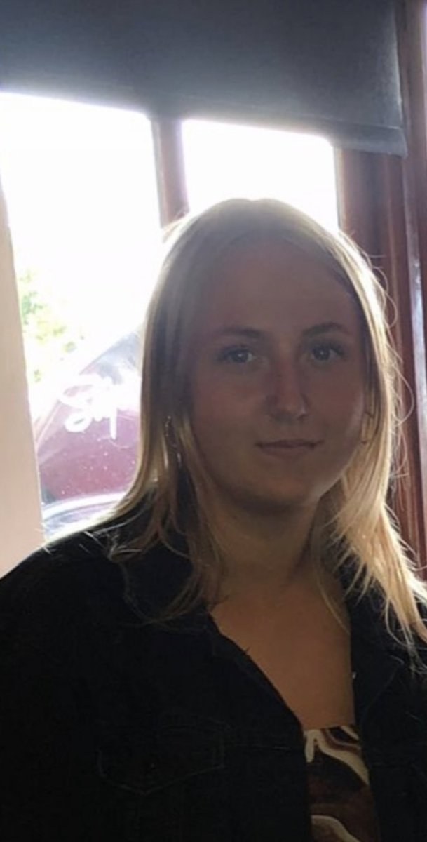 deanmurphy99's tweet photo. Can everyone please keep a look out for my little cousin Emma McMahon 16 last seen on Parnell st in town Retweets please https://t.co/2INUlzJQfa