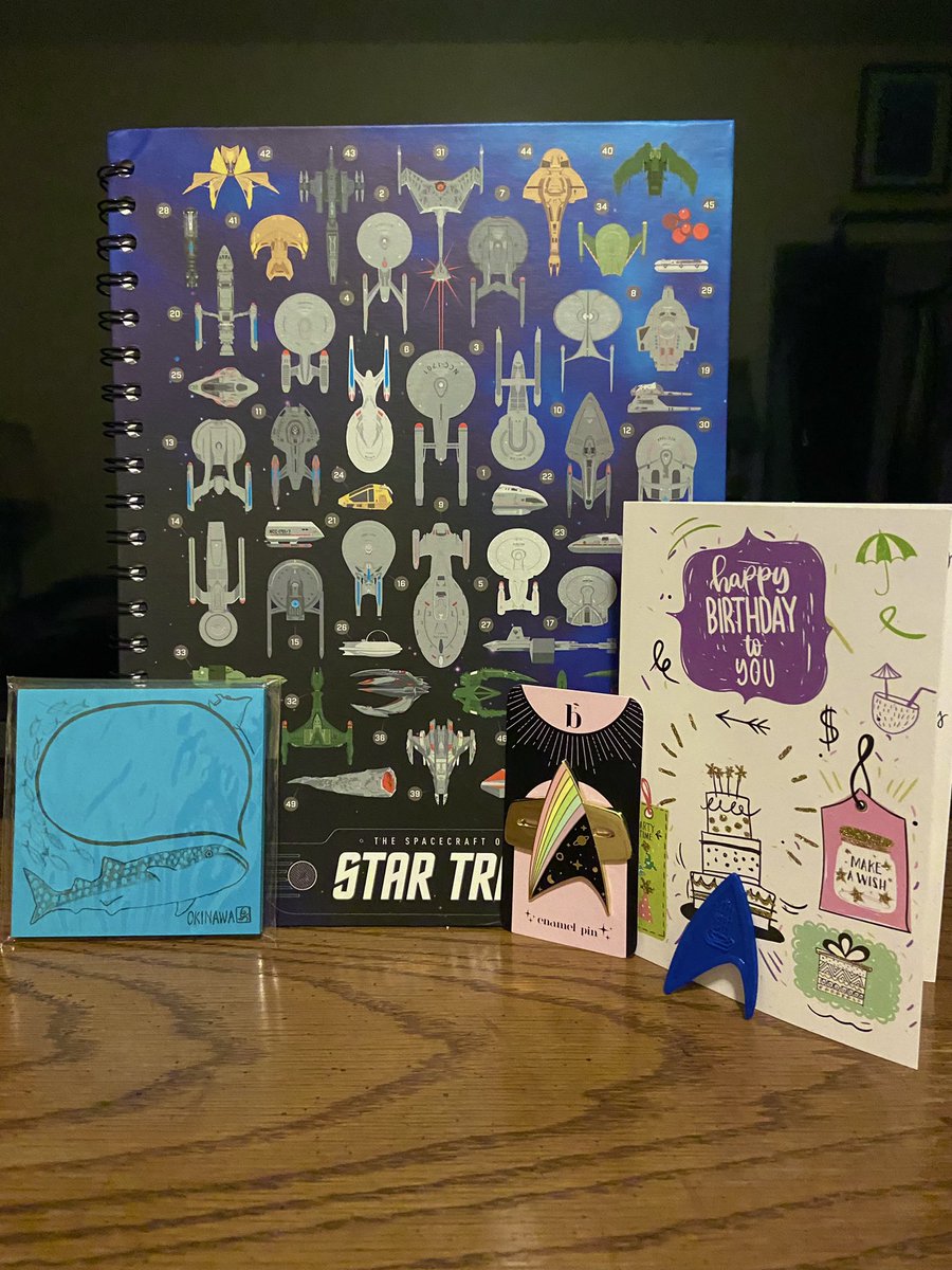 shark_o_saurus's tweet photo. Stunned, tbh. @TTrekkie sent me a (belated) birthday package and itβs everything to me and more. I miss you so much, Aly.
#StarTrekFriends #StarTrek #SharkTrek https://t.co/HySoZQwCiM