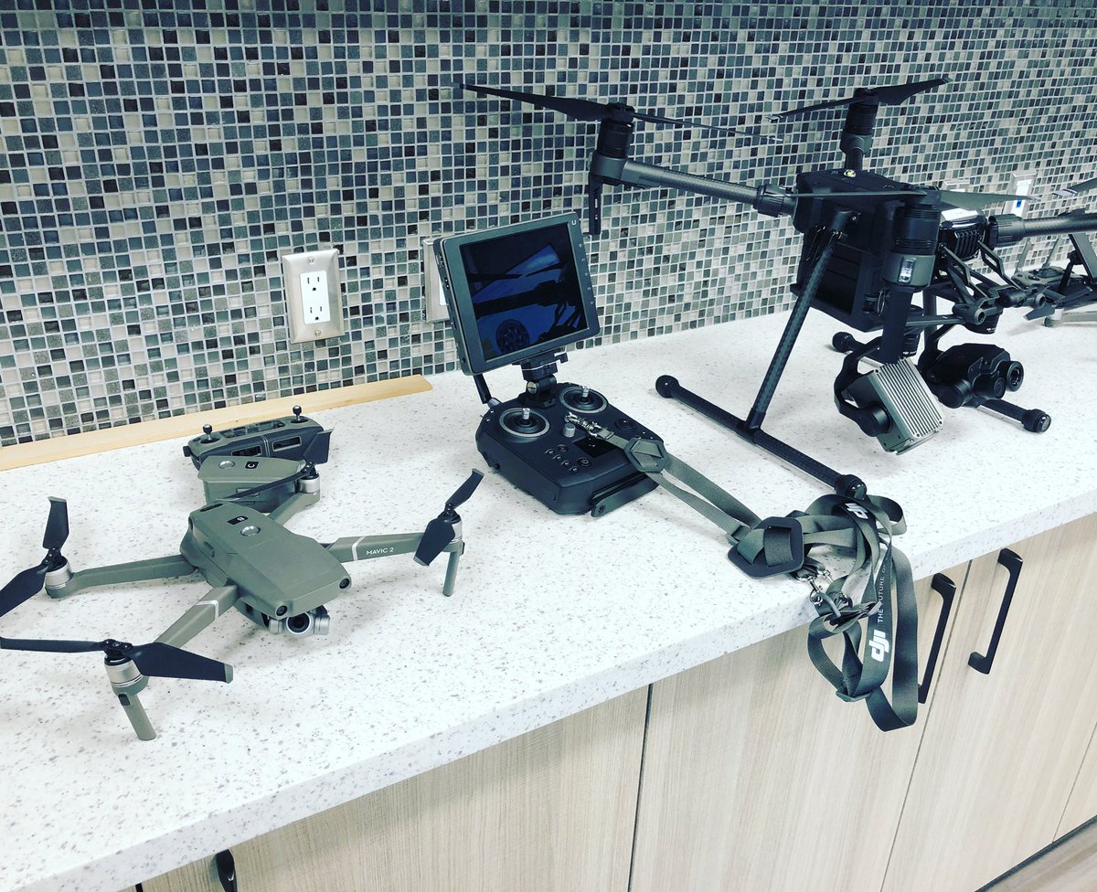 FirehouseTrain1's tweet photo. It’s play time..Tomorrow!🔥✈️ @element3roboti1  #grimsbyfire #fireservice #nfpa2400
#dronetraining #groundrobots #firefightingdrones #nfpa #fireservice https://t.co/yxOXam77f4