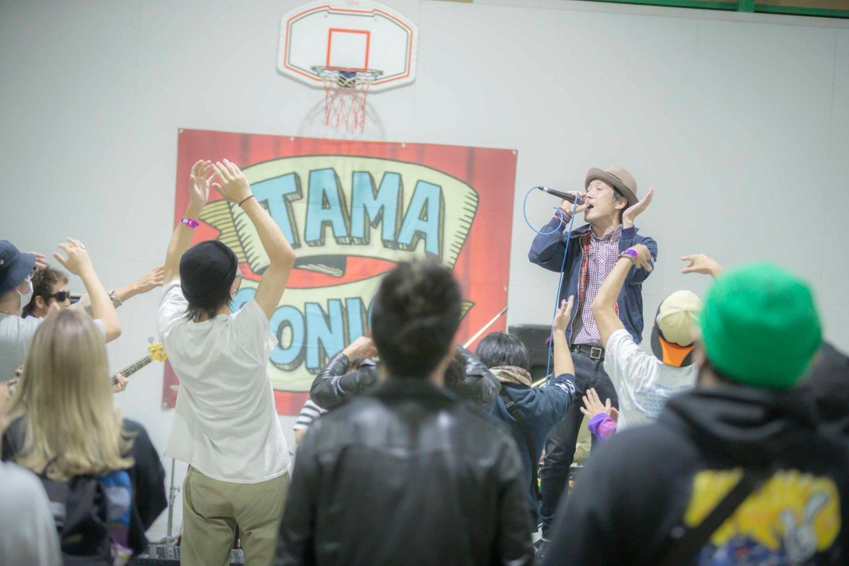yaccham's tweet photo. 【感写】
ライブという名の光の光奮の中で。
◻︎THE REDEMPTION/東所沢SKIP FACTORY(TAMASONIC)
撮影依頼、お気軽にご相談くださいませ^ ^
#theredemption #リデンプ #東所沢 #skipfactory #tamasonic #ライフワーク #lifework #snap #portraits #ポートレート #スナップ #ライブ https://t.co/JjNsKuoVq7