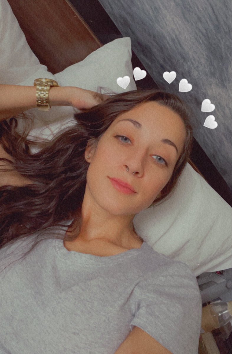 Freya_Von_Doom's tweet photo. Look into these #oceaneyes and tell me what is it that you desire😈 #WhatsYourSafeWord #LetsPlay #SayYesMistress #Smile #Exxxtrasmall #petite Let’s shoot some kinky shit 🔥 Book now 🔥 https://t.co/tf1ezWiBw5